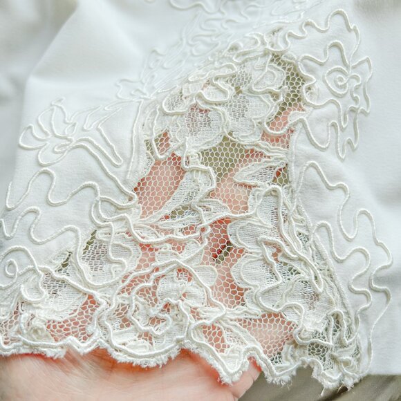 Cache Embroidered Skirt 🤍 - Picture 6 of 14